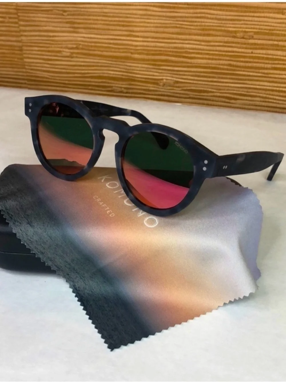 KOMONO Sunglasses NEW Blue Tortoiseshell  with mirrored lens Round Clement